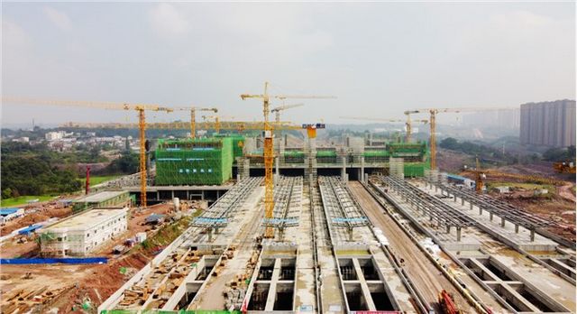 泸州高铁站高架站房主体结构即将完工(图8)