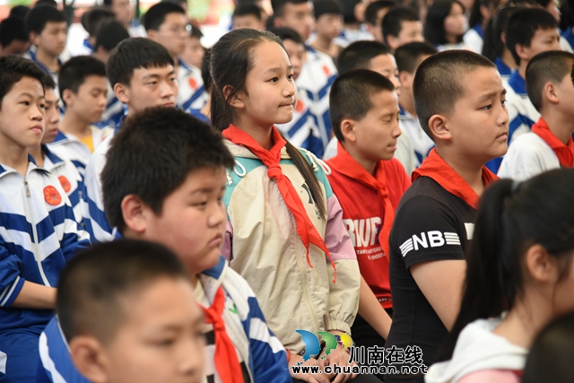 叙永县关工委：法润新苗，茁壮成长