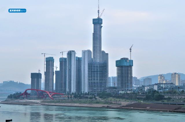 元旦不停工！川南第一高楼已修成这样，300余名建设者奋战一线