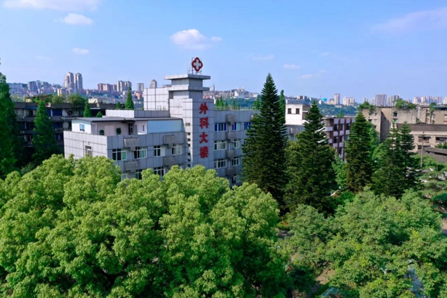 按二级医院收费 享三甲医院服务——专访西南医科大学附属第四医院副院长卓乃强(图4)