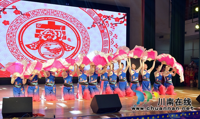江阳区天骄森林幼儿园举办“国风童韵 贺新年”主题活动