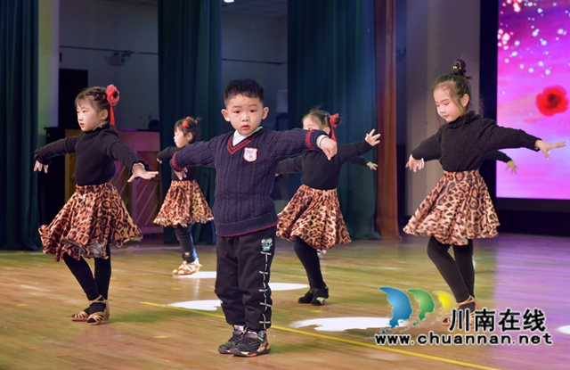 江阳区天骄森林幼儿园举办“国风童韵 贺新年”主题活动(图19)