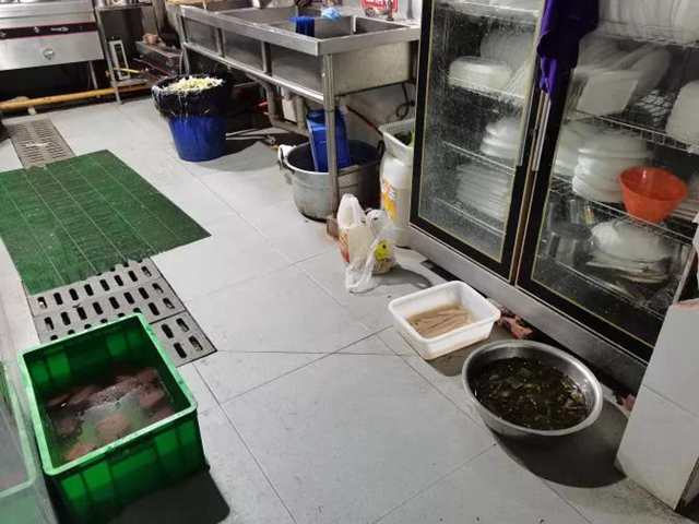 泸州市食品安全“红黑榜”(第二十一期)(图27) 泸州市食品安全“红黑榜”(第二十一期)(图27)