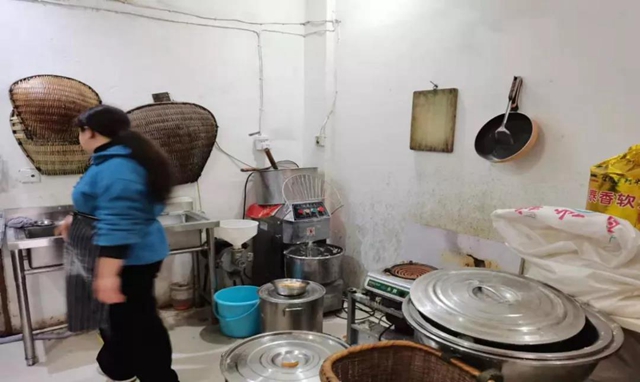 泸州市食品安全“红黑榜”(第二十一期)(图33) 泸州市食品安全“红黑榜”(第二十一期)(图33)