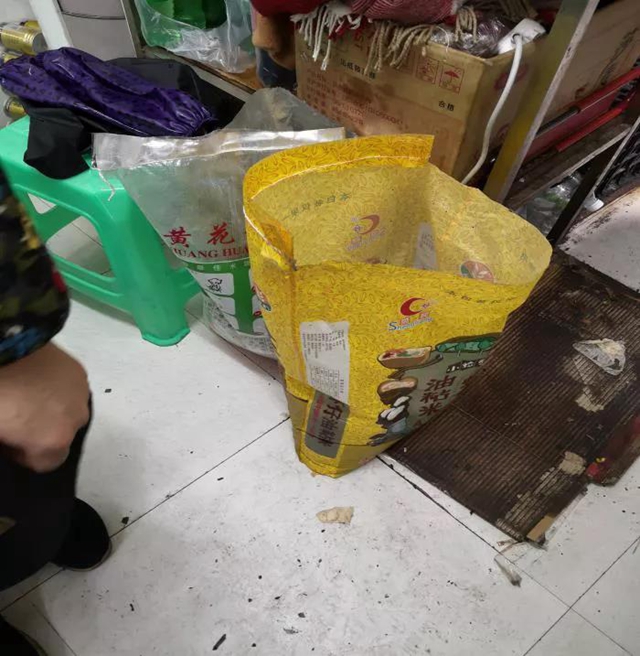 泸州市食品安全“红黑榜”(第二十一期)(图53) 泸州市食品安全“红黑榜”(第二十一期)(图53)