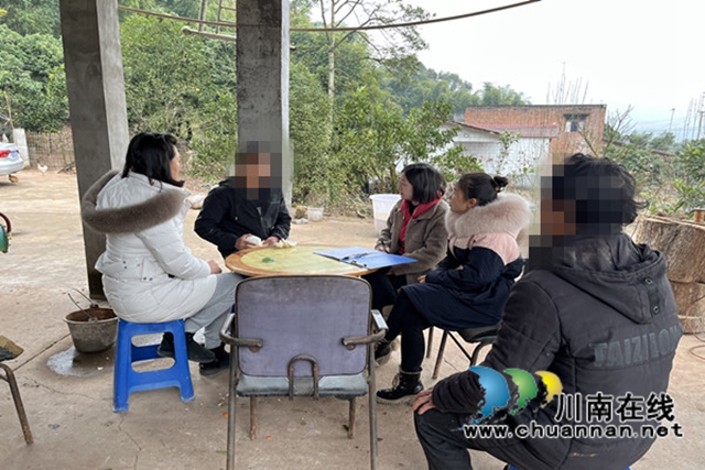 合江县真龙司法所开展社区矫正对象走访活动(图1) 合江县真龙司法所开展社区矫正对象走访活动(图1)