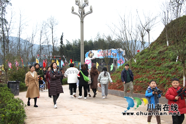 纳溪：就地过年带火乡村民宿，近郊游“经济”持续升温(图2)