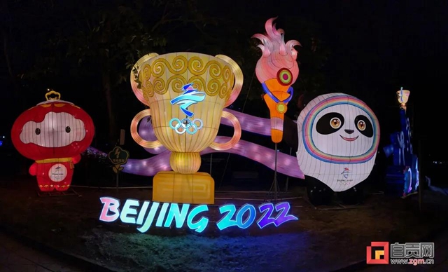 快去打卡!顶流“冰墩墩”自贡分墩来了(图1) 快去打卡!顶流“冰墩墩”自贡分墩来了(图1)