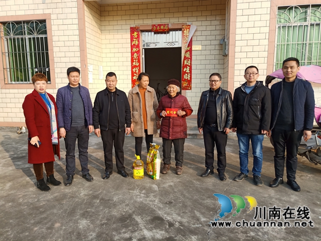 泸县建筑业协会开展“春节慰问退役军人送温暖”活动(图4) 泸县建筑业协会开展“春节慰问退役军人送温暖”活动(图4)