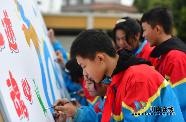 泸县地震灾区福集镇1000余名学子全部返回原校开学啦！(图8)