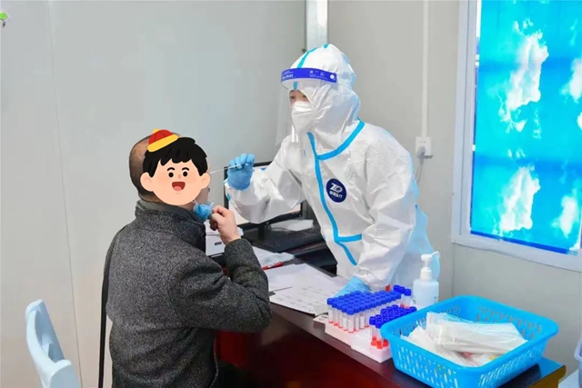 泸州:疫情下他们的身影成为最美的风景线!(图7) 泸州:疫情下他们的身影成为最美的风景线!(图7)