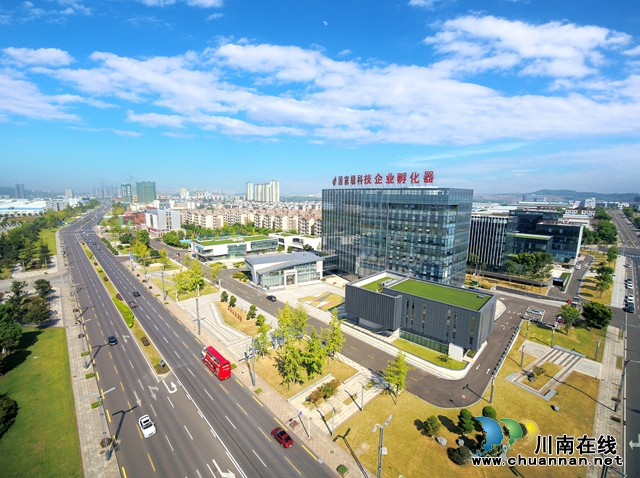 【喜讯】泸州高新区：跨越式进入“全国百强园区”！