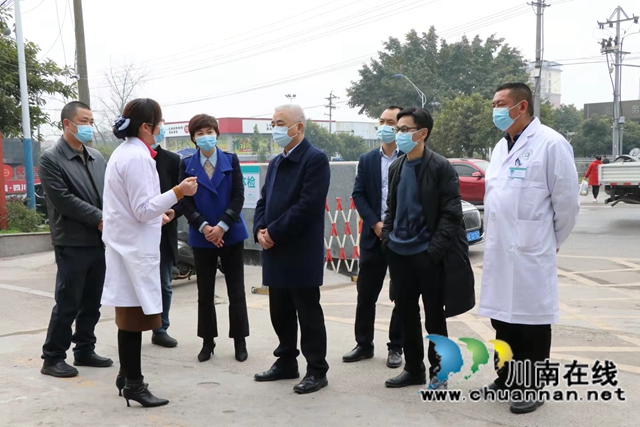 黄月桂调研指导龙马潭区鱼塘街道工作(图3) 黄月桂调研指导龙马潭区鱼塘街道工作(图3)