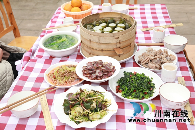 合江：春天的馈赠，一桌野菜做出美味佳肴(图10)