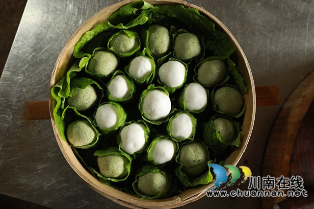 合江：春天的馈赠，一桌野菜做出美味佳肴(图9)