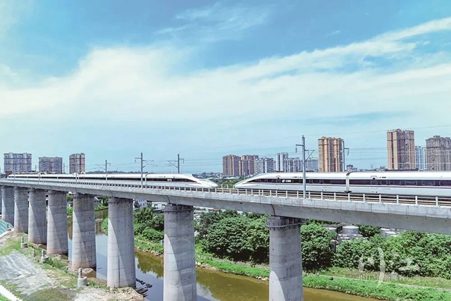 新华社《瞭望》杂志：在国家战略布局中找准泸州定位(图5)