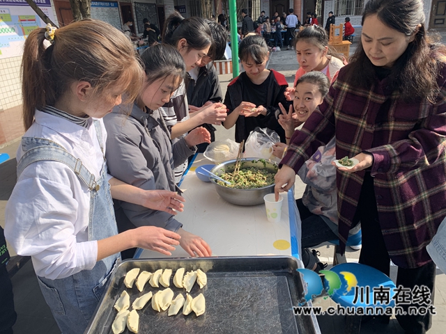 舌尖上的美味!叙永县特殊教育学校开展“制作美食看我行”主题活动(图2) 舌尖上的美味!叙永县特殊教育学校开展“制作美食看我行”主题活动(图2)