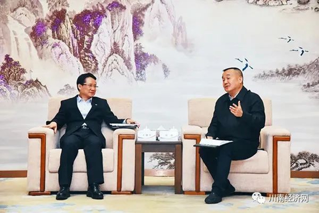 泸州老窖换帅 “双料”董事长上任当天与茅台董事长座谈