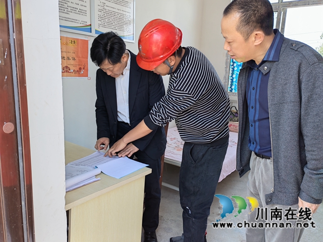 朱大清率队到泸县百和镇督导大陆溪水质达标工作(图4) 朱大清率队到泸县百和镇督导大陆溪水质达标工作(图4)