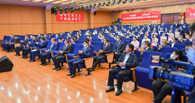 签约授牌!携手打造凉山北部区域医疗中心(图2) 签约授牌!携手打造凉山北部区域医疗中心(图2)