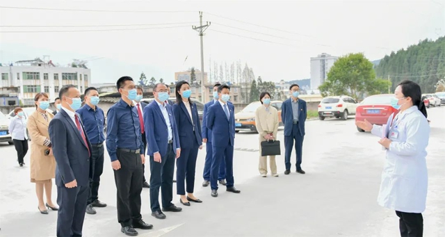 签约授牌!携手打造凉山北部区域医疗中心(图12) 签约授牌!携手打造凉山北部区域医疗中心(图12)