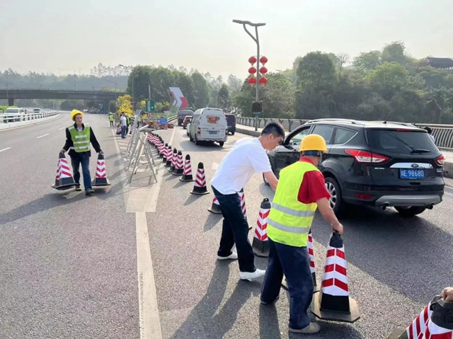 恢复通行！泸州国窖大桥两条匝道维修提前两天完工(图3)