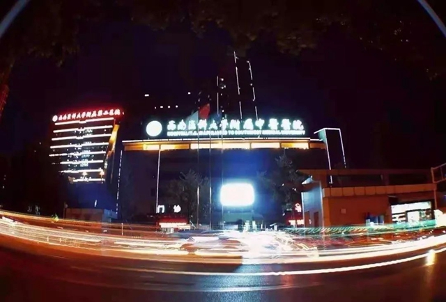 毒蛇提前“出关”，泸州两人被咬(图4)