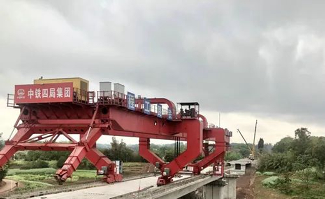 渝昆高铁又有好消息！泸州至宜宾段架梁施工迎来新进展！预计6月……(图2)