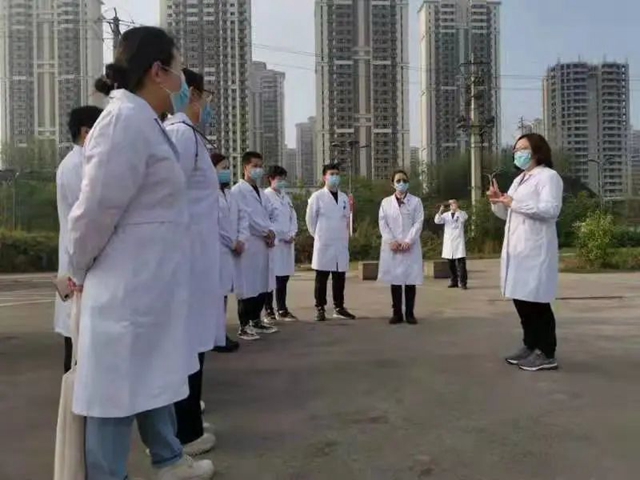 泸州：未雨绸缪，开展核酸检测车实操培训，守住四川南大门(图4)