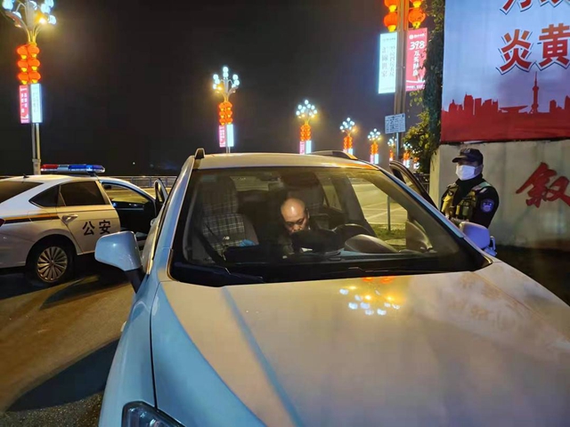 和妻子吵架酒后驾车散心？四川叙永一驾驶员涉嫌醉驾(图1)