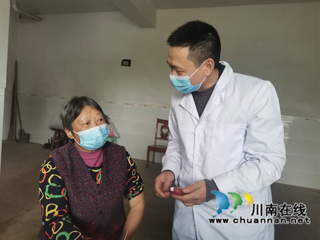 心系军烈属,关怀送上门!泸县开展清明节慰问军烈属活动(图4) 心系军烈属,关怀送上门!泸县开展清明节慰问军烈属活动(图4)