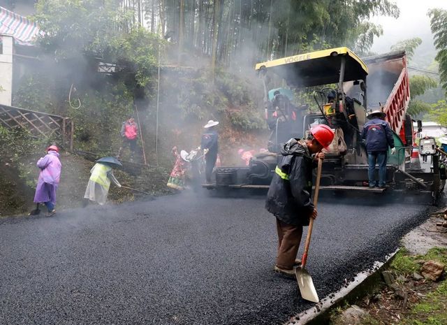 兴文僰王山景区8公里长柏油路即将完工！(图4)