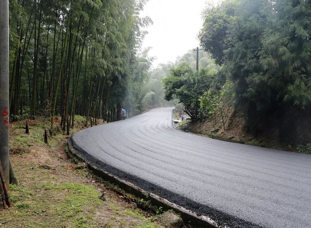 兴文僰王山景区8公里长柏油路即将完工！(图8)