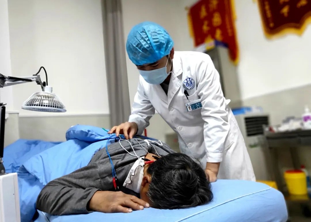 招聘公告丨因业务发展需要,泸州福欣医院招聘以下工作人员!(图8) 招聘公告丨因业务发展需要,泸州福欣医院招聘以下工作人员!(图8)