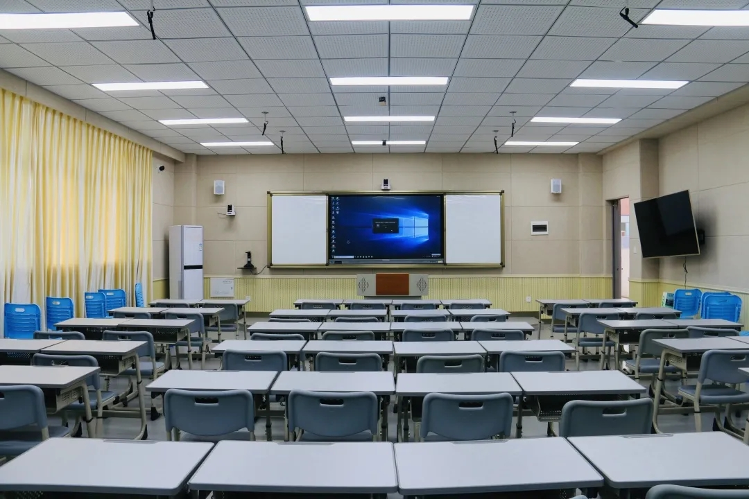 泸州高中公开考核招聘教师(图5) 泸州高中公开考核招聘教师(图5)