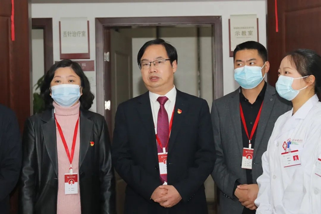 【奔走相告】合江县中医医院中医特色舌针室开诊啦!(图3) 【奔走相告】合江县中医医院中医特色舌针室开诊啦!(图3)