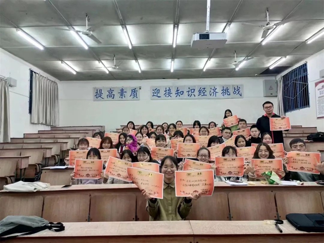 西南医大学霸班:全班35人考研,34人成功上岸(图3) 西南医大学霸班:全班35人考研,34人成功上岸(图3)