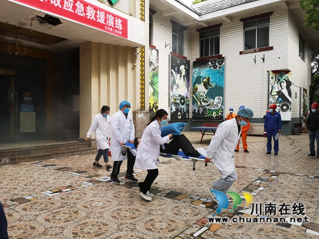 关键时刻拉得出、顶得上！泸县立石镇开展2022年综合应急演练(图3)