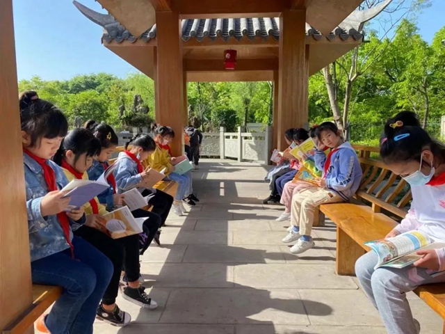 世界读书日｜泸州多彩活动齐上阵，书香气息漫校园(图3)