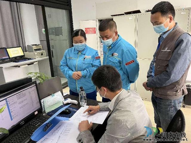 龙马潭:全覆盖,强防控,“五一”燃气安全巡检不打烊(图2) 2.jpg