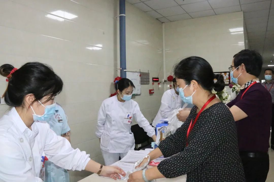 浓情端午 心系职工 | 合江县中医医院:点滴关怀“粽”是情,端午慰问送安康!(图5) 4.jpg