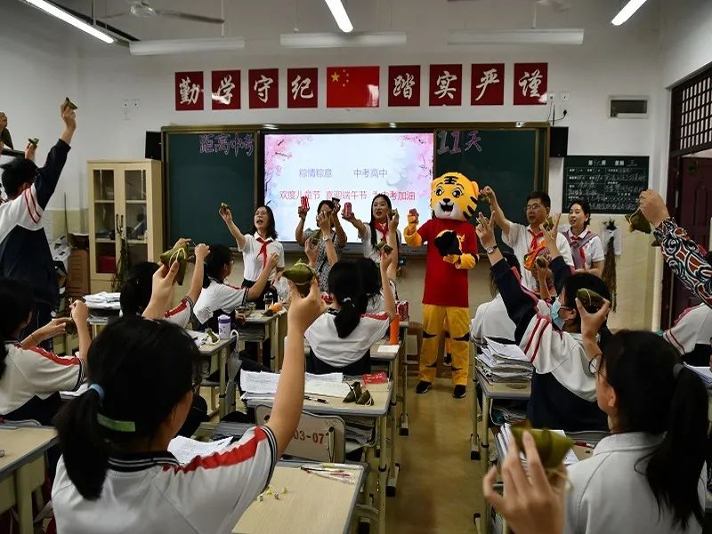 泸州川南师范学校图片