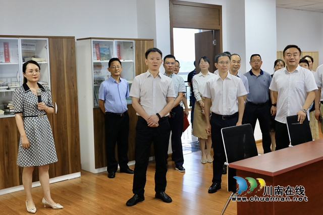 省委统战部副部长陈武一行考察调研泸州高新区新阶统战工作实践创新基地