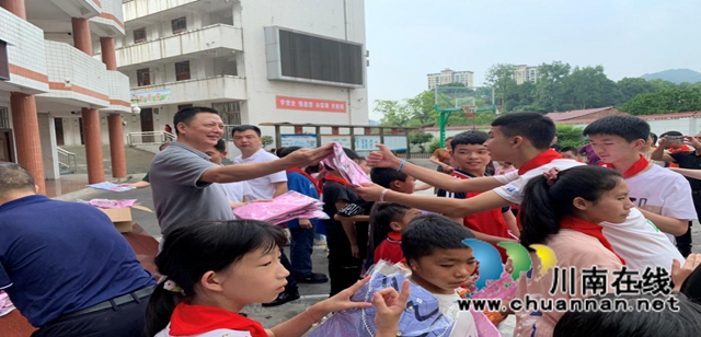 关爱不停步!“致泸合作”再向叙永县特教学校捐赠爱心物资(图1) 图片5.jpg