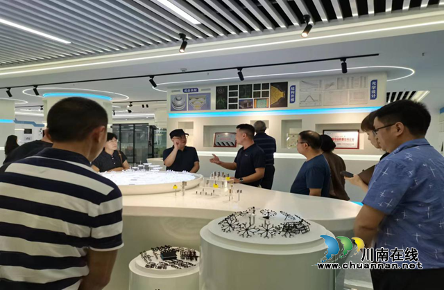 四川省市场监管局在泸州开展小微企业质量管理体系认证提升集中调研活动(图2) 省2.png