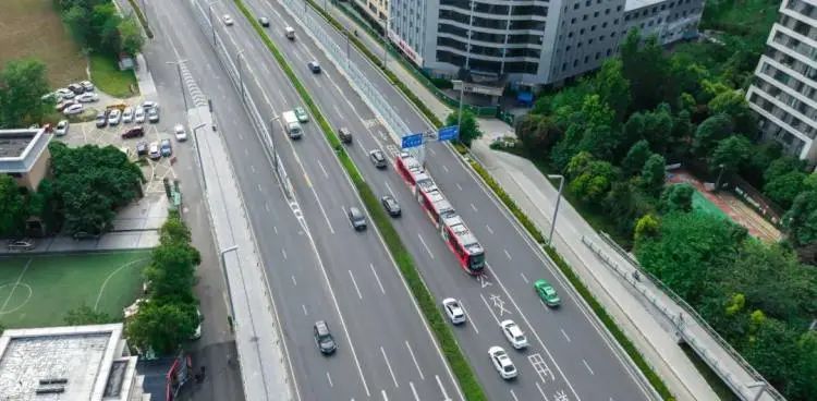 好消息!“宜宾造”智轨将在成都载客试跑(图2) 2.jpg