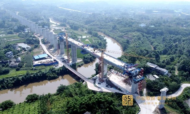 新进度!渝昆高铁川渝段两处连续梁合龙、两座隧道贯通(图3) 3.jpg