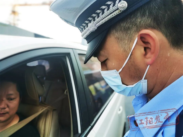 泸州:来自40℃+的“烤”验,致敬高温下的坚守!(图13) 13.jpg