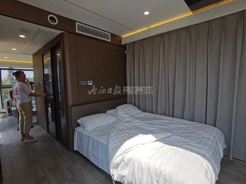 稀奇!内江这处山顶上发现几座“太空舱”(图4) 太空4.jpg