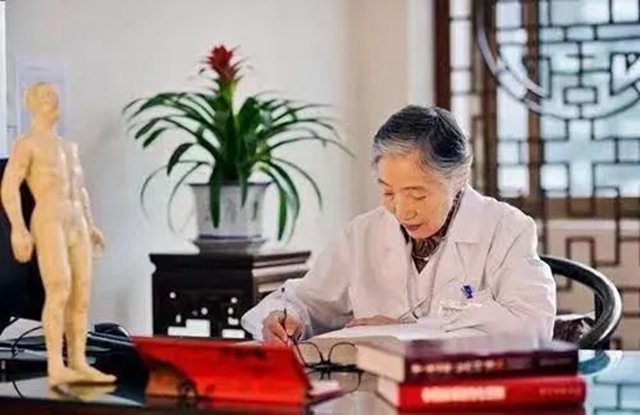 泸州第一人！四川仅4人！西南医大中医院孙同郊获“全国名中医”殊荣